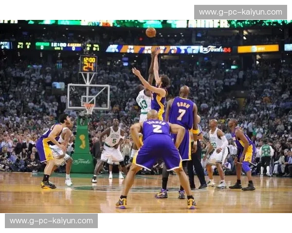紫金vs铁血:当湖人遇上凯尔特人,这不仅仅是一场总决赛,更是篮球的灵魂战争